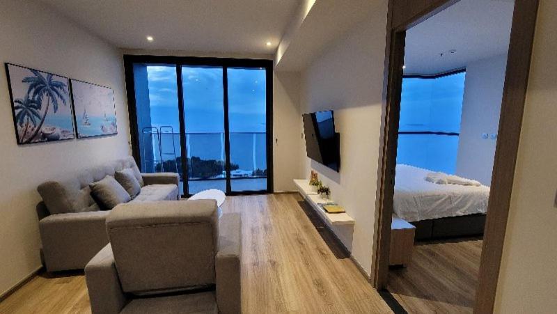 The Andromeda Condominium Seaview Pattaya Habitación foto