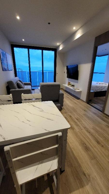 The Andromeda Condominium Seaview Pattaya Habitación foto