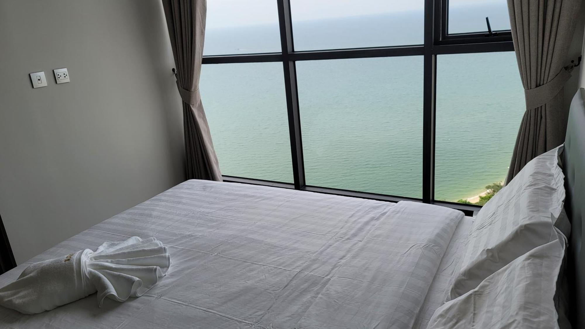 The Andromeda Condominium Seaview Pattaya Habitación foto
